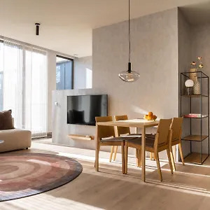 348 Short Apartment